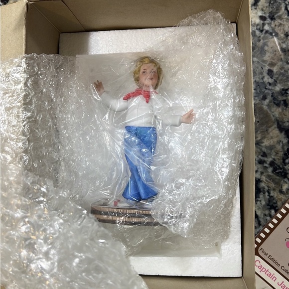 New Shirley Temple Classics “Captain January” - Picture 7 of 7